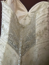 Load image into Gallery viewer, Maggie Sottero &#39;Serencia 5MT118&#39;
