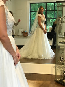 Suzanne Neville 'Cezanne' size 8 new wedding dress side view on bride