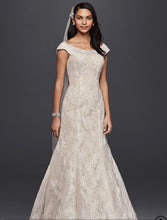Load image into Gallery viewer, Oleg Cassini &#39;Lace&#39; size 6 used wedding dress front view on model
