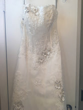 Load image into Gallery viewer, Alfred Angelo &#39;Sapphire&#39; - alfred angelo - Nearly Newlywed Bridal Boutique - 2
