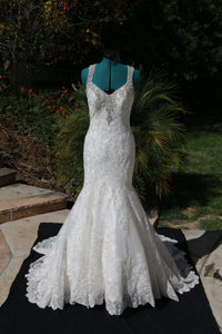 Bonny Bridal '8511' size 10 sample wedding dress front view on mannequin