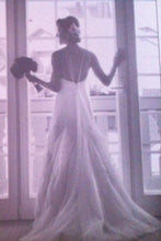 Load image into Gallery viewer, Vera Wang Tulle V-Neck Open Back - Vera Wang - Nearly Newlywed Bridal Boutique - 3

