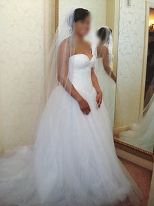 Zac Posen 'Beaded Dress' size 8 used wedding dress front view on bride