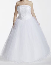 Load image into Gallery viewer, David&#39;s Bridal &#39;Satin Corset&#39; size 10 new wedding dress front view on model
