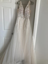 Load image into Gallery viewer, Mori Lee &#39;Angela&#39; 5879
