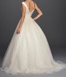 David's Bridal 'Jewel' size 8 new wedding dress back view on model