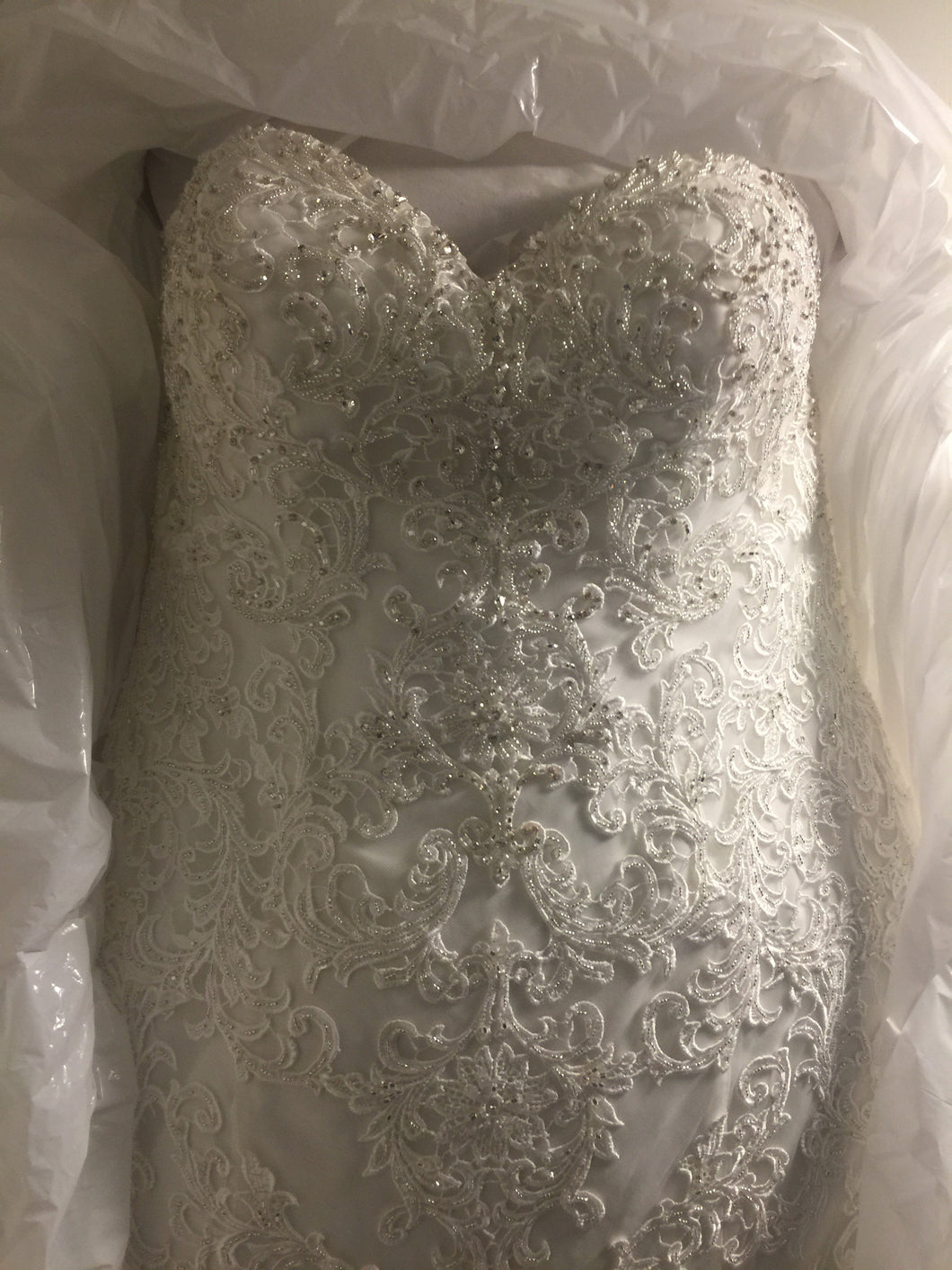 Maggie Sottero 'Stella' size 18 new wedding dress front view in box