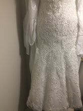 Load image into Gallery viewer, Maggie Sottero &#39;Stella&#39; size 18 new wedding dress front view hanging
