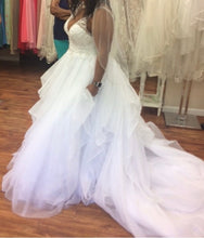 Load image into Gallery viewer, Maggie Sottero &#39;Amelie&#39; size 16 used wedding dress side view on bride
