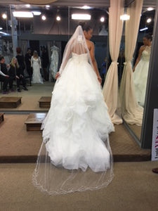 Mori Lee '8202' size 8 new wedding dress back view on bride