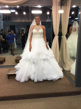 Load image into Gallery viewer, Mori Lee &#39;8202&#39; size 8 new wedding dress front view on bride
