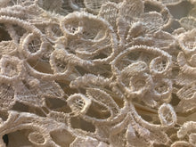 Load image into Gallery viewer, Severin &#39;Lace&#39; size 4 used wedding dress close up of lace
