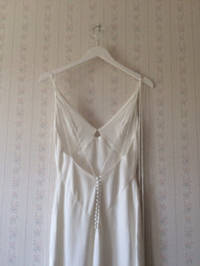 Top Shop 'V Neck' size 4 new wedding dress back view on hanger