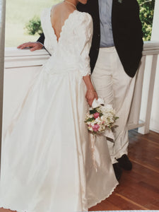 Carolina Herrera 'Silk Shantung' size 8 used wedding dress back view on bride