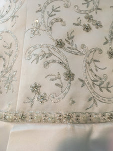 Anjolique Bridal 'Off The Shoulder' size 6 used wedding dress view of details