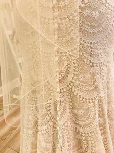 Allure Bridals 'Fern' size 4 new wedding dress view of fabric