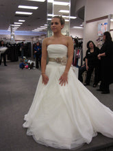 Load image into Gallery viewer, Vera Wang White &#39;Organza Strapless&#39;
