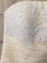 Load image into Gallery viewer, Christos &#39;73&#39; size 4 used wedding dress front view of bust
