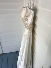 Load image into Gallery viewer, 2 Be Bride &#39;Ivory&#39; size 8 sample wedding dress side view on hanger
