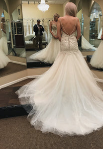Mori Lee '2874' size 6 new wedding dress back view on bride
