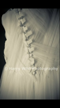 Load image into Gallery viewer, Vera Wang &#39;Delaney&#39; - Vera Wang - Nearly Newlywed Bridal Boutique - 3
