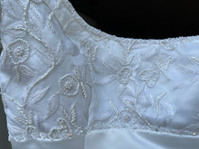 Load image into Gallery viewer, Jasmine Couture Bridal &#39;Classic Cap Sleeve Scoop Neck A-Line 188&#39;
