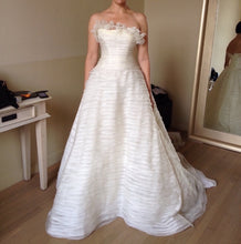 Load image into Gallery viewer, Peter Langner &#39;Wd14745&#39; - Peter Langner - Nearly Newlywed Bridal Boutique - 3
