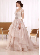 Load image into Gallery viewer, Essence of Australia &#39;2186&#39; size 10 new wedding dress side view on model
