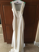 Load image into Gallery viewer, Kenneth Pool &#39;Faith&#39; size 4 used wedding dress back view on hanger
