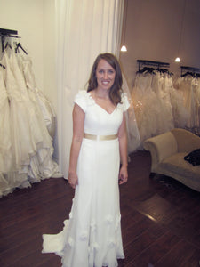 Melissa Sweet 'Reverie' size 6 new wedding dress front view on bride