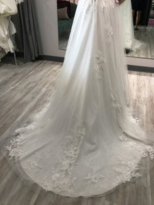 Rebecca Ingram 'Eleanor' size 00 used wedding dress back view on bride