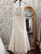 Load image into Gallery viewer, Lela Rose &quot;The Brownstone&quot; - Lela Rose - Nearly Newlywed Bridal Boutique - 2
