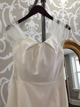 Load image into Gallery viewer, Lela Rose &quot;The Brownstone&quot; - Lela Rose - Nearly Newlywed Bridal Boutique - 3
