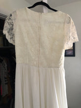 Load image into Gallery viewer, Bell Tower Bridal &#39;Handmade Simple Cap Sleeve Lace A-Line&#39;

