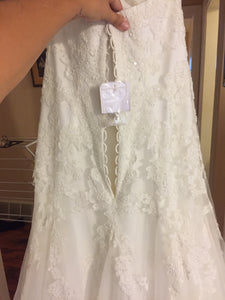 David's Bridal 'Strapless' size 14 new wedding dress back view close up on hanger