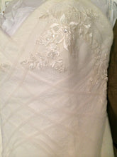 Load image into Gallery viewer, Ines Di Santo &#39;Galia &#39; - Ines Di Santo - Nearly Newlywed Bridal Boutique - 2
