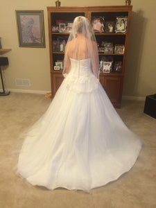 Oleg Cassini 'Sweetheart' size 10 new wedding dress back view on bride