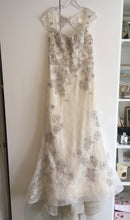 Load image into Gallery viewer, Lian Carlo &#39;5875&#39; size 10 sample wedding dress front view on hanger

