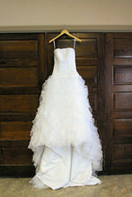 Load image into Gallery viewer, Monique Luo &#39;Nostyl&#39; - Monique luo - Nearly Newlywed Bridal Boutique - 1
