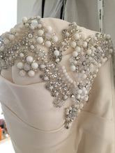 Load image into Gallery viewer, Enzoani &#39;Deanna&#39; size 8 used wedding dress front view close up of trim
