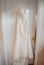 Load image into Gallery viewer, Alvina Valenta &#39;Ti Adora&#39; size 6 used wedding dress front view on hanger
