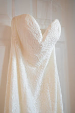 Load image into Gallery viewer, Alvina Valenta &#39;Ti Adora&#39; size 6 used wedding dress front view close up on hanger
