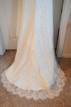 Load image into Gallery viewer, Alvina Valenta &#39;Ti Adora&#39; size 6 used wedding dress view of hemline
