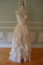 Load image into Gallery viewer, Modern Trousseau &#39;Norah&#39; Natural Waist - Modern Trousseau - Nearly Newlywed Bridal Boutique - 1
