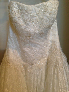 David's Bridal 'WG3561' - David's Bridal - Nearly Newlywed Bridal Boutique - 1