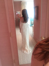 Load image into Gallery viewer, Monique Lhuillier &#39;V Neck Halter&#39; - Monique Lhuillier - Nearly Newlywed Bridal Boutique - 2
