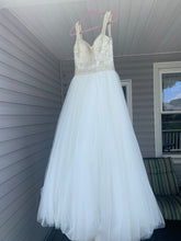 Load image into Gallery viewer, Allure Bridals &#39;9061&#39;
