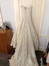 Load image into Gallery viewer, Vera Wang &#39;Jessica Simpson Dress&#39; size 4 used wedding dress back view on hanger
