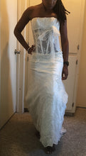 Load image into Gallery viewer, Pnina Tornai &#39;5165&#39; size 4 used wedding dress front view on bride
