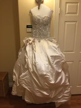Load image into Gallery viewer, Baracci &#39;Waste Couture&#39; - Baracci - Nearly Newlywed Bridal Boutique - 3
